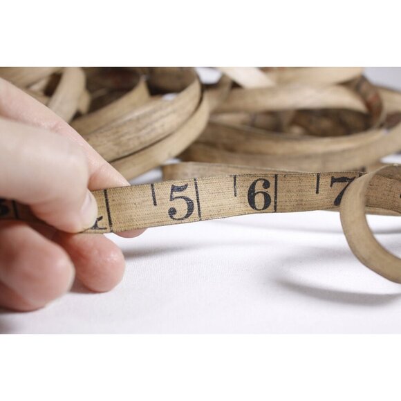 Antique leather carpenters tape measure 50ft Lufkin Rule Co / Hughes-Owen Co Ltd - Picture 8 of 10